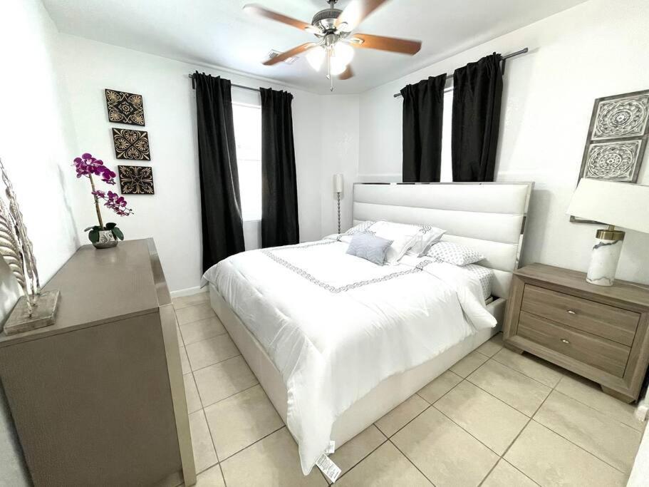 Apartment Pool Design District- 2 Bedroom *