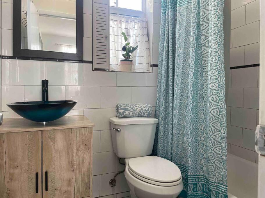 Apartment Pool Design District- 2 Bedroom