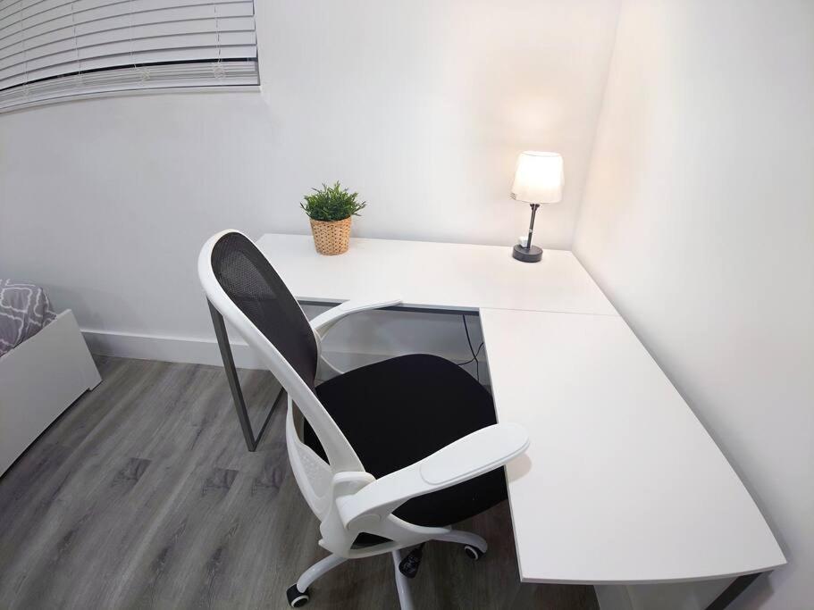 Apartment Paradise Gardens 2bdr Unit Near Hardrock Stadium *