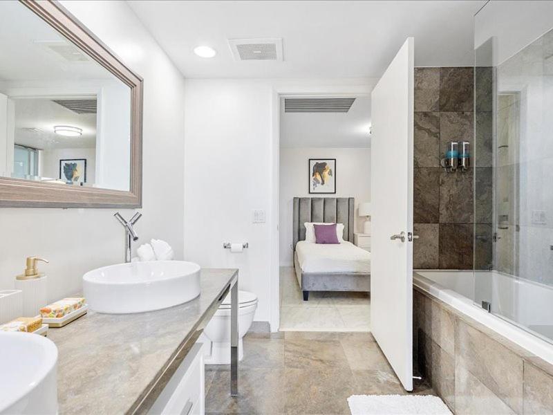Luxury Waterfront 2 Bdrs At Icon Brickell - W * Miami