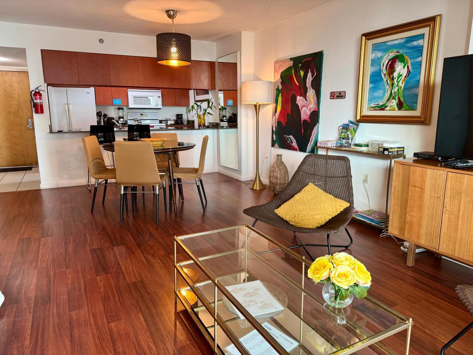 Brickell Unit, Amazing View, Balcony, Pool, 1 Free Parking