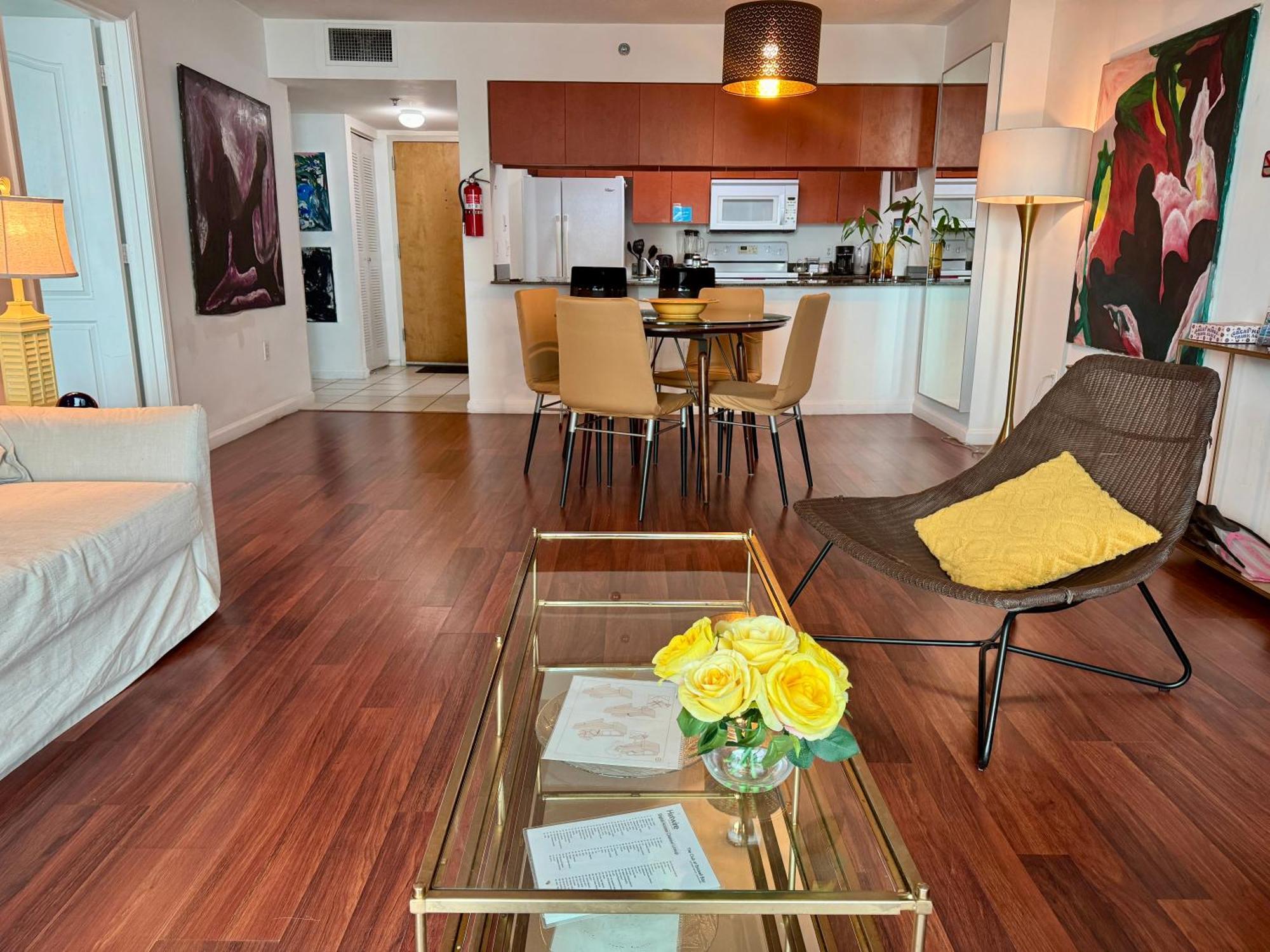 Brickell Unit, Amazing View, Balcony, Pool, 1 Free Parking *