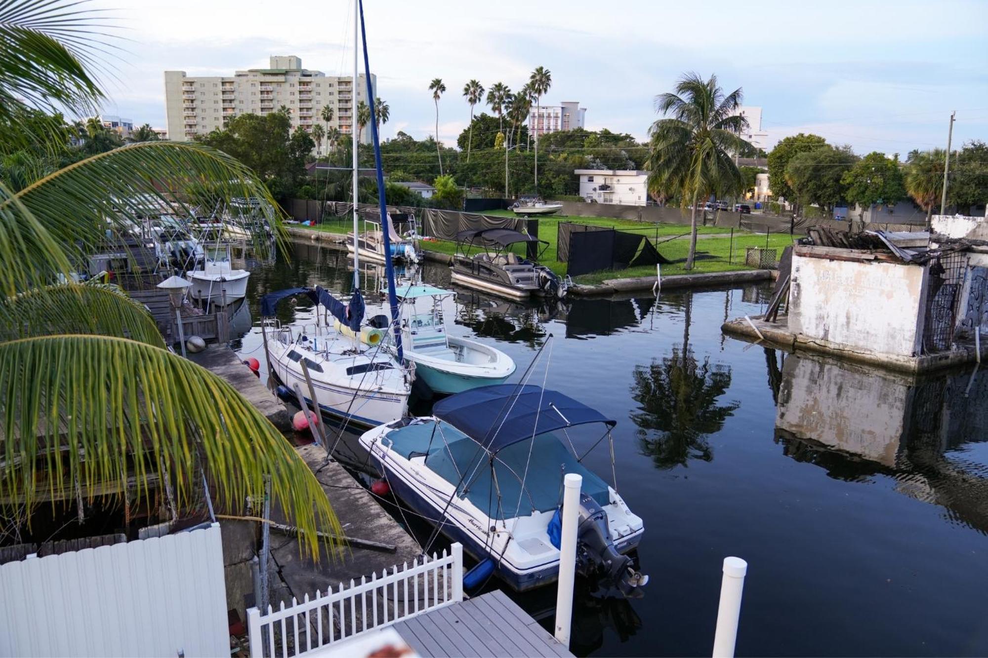 Holiday home Riverside Luxury Retreat 3b ,3ba Next To Downtown Miami