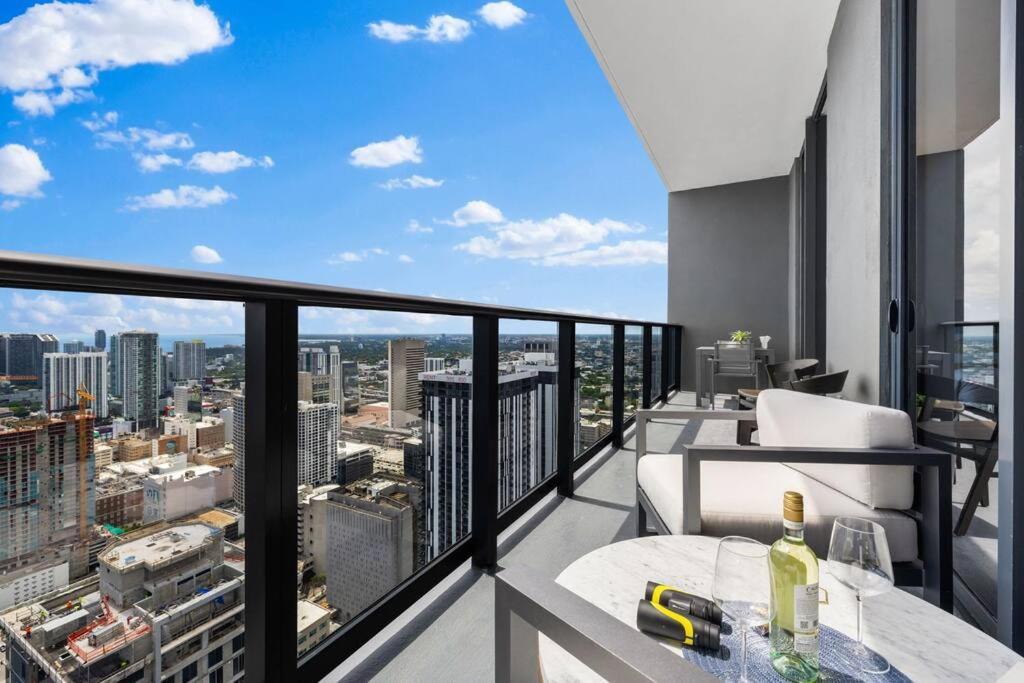 Ph 5107 Gale Luxury 1br With Sea - Downtown Views