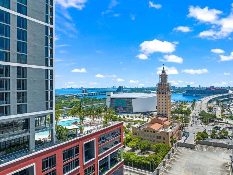 Ph 5107 Gale Luxury 1br With Sea - Downtown Views Apartment *