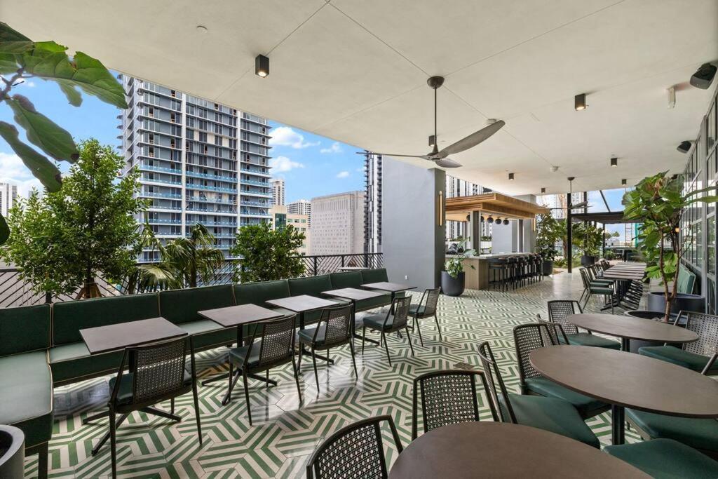 Ph 5107 Gale Luxury 1br With Sea - Downtown Views