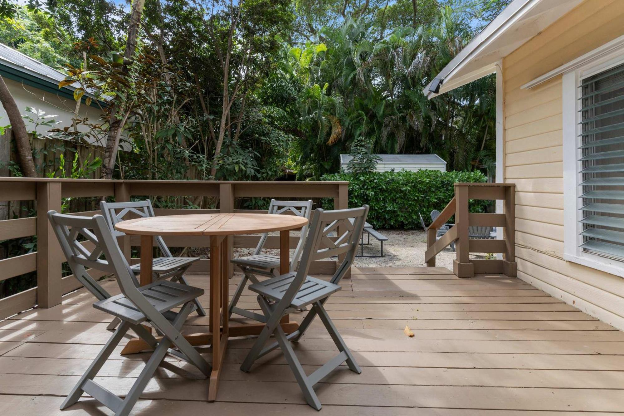 Mango Grove- Charming In The Grove * Miami