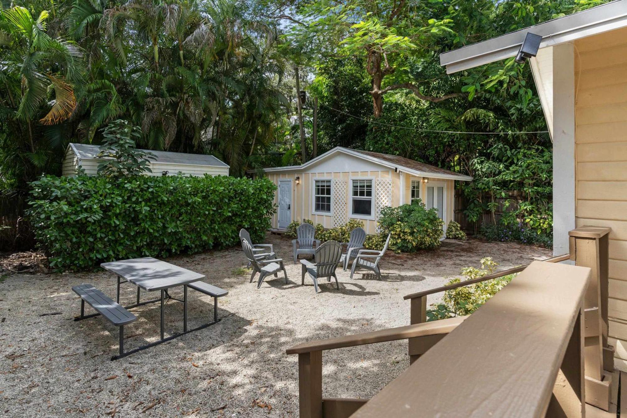 Mango Grove- Charming In The Grove * Miami