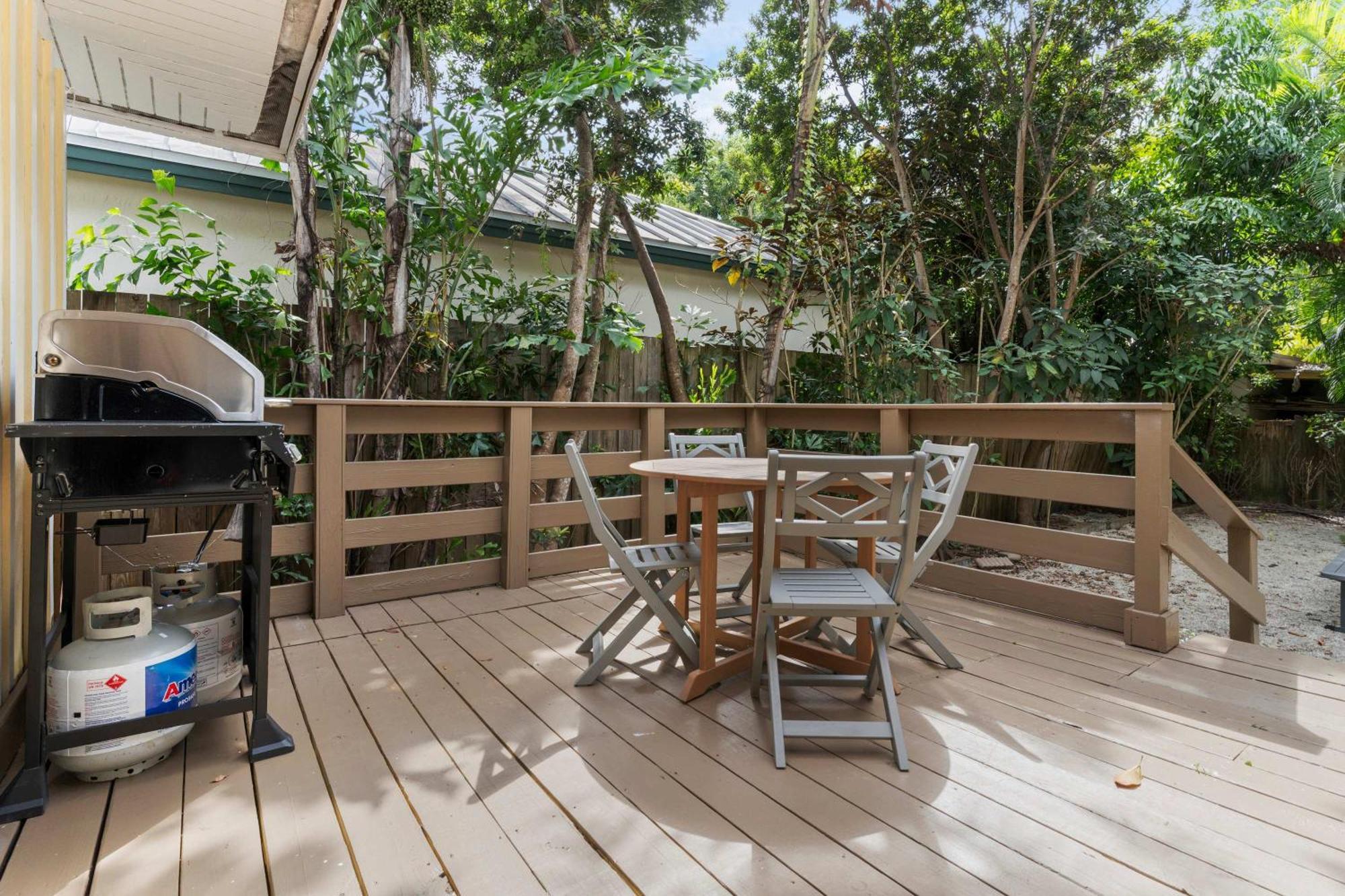 Mango Grove- Charming In The Grove Holiday home Miami