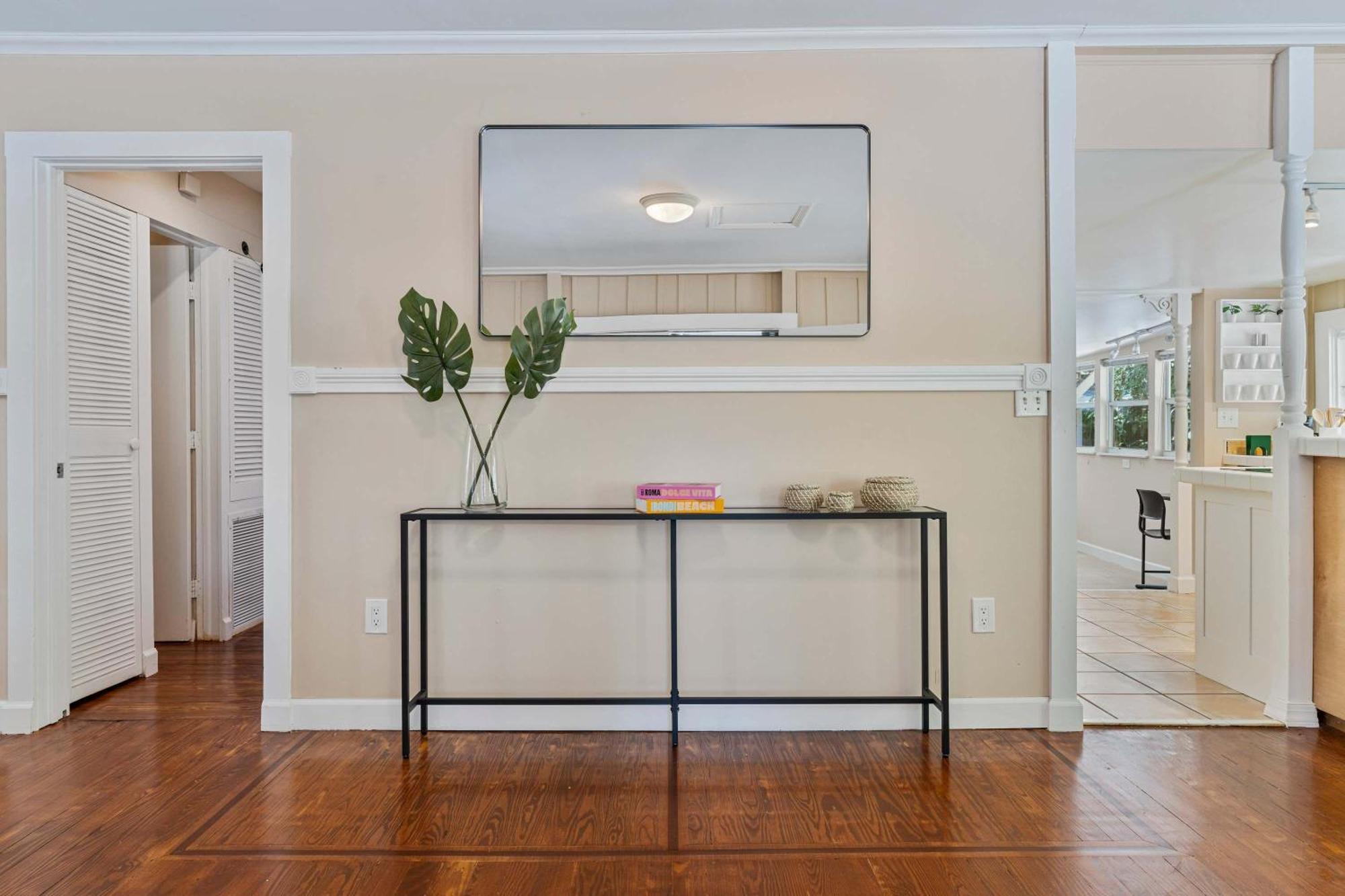 Holiday home Mango Grove- Charming In The Grove *