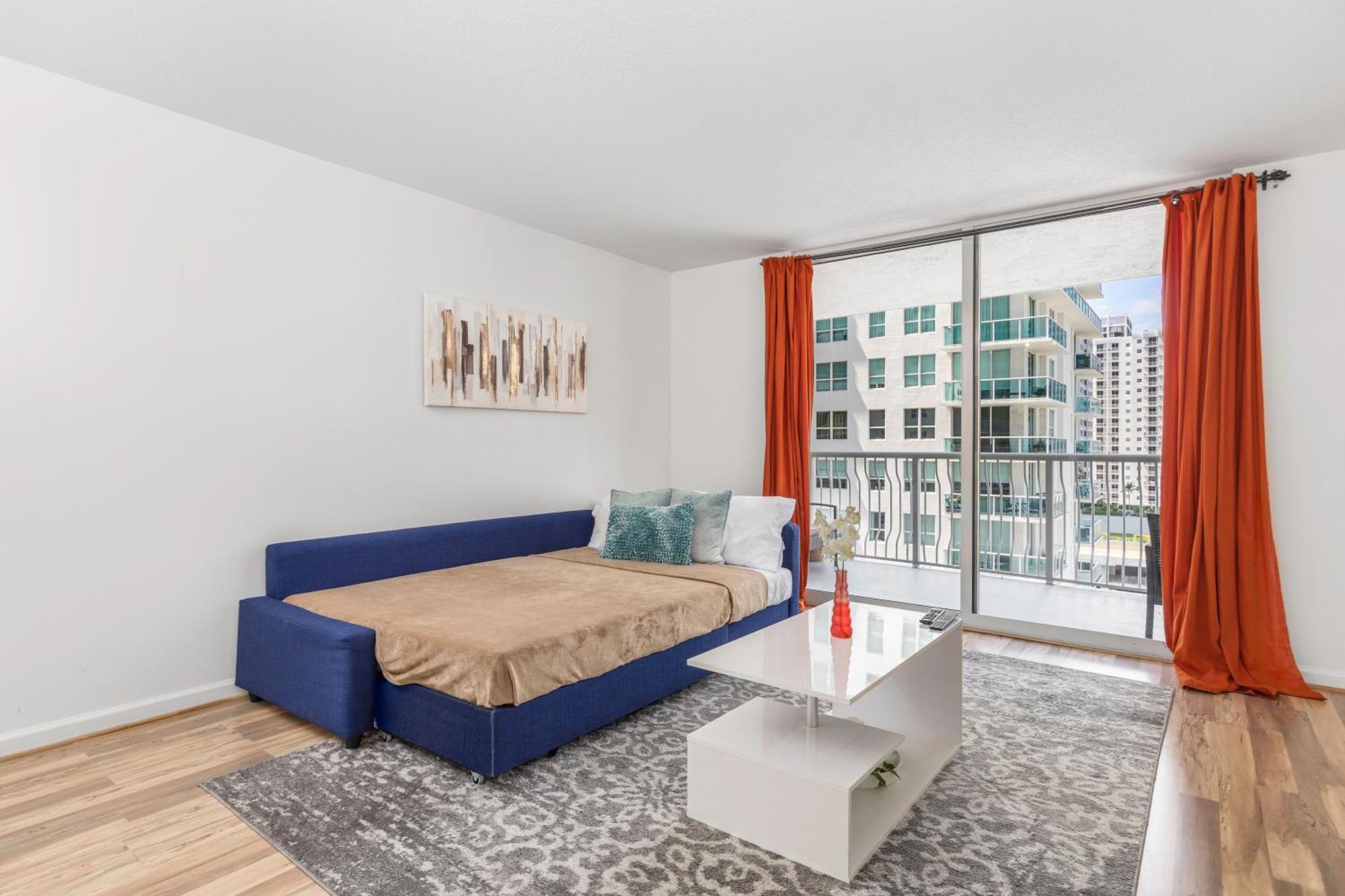 1bd With Free Parking And Amazing View