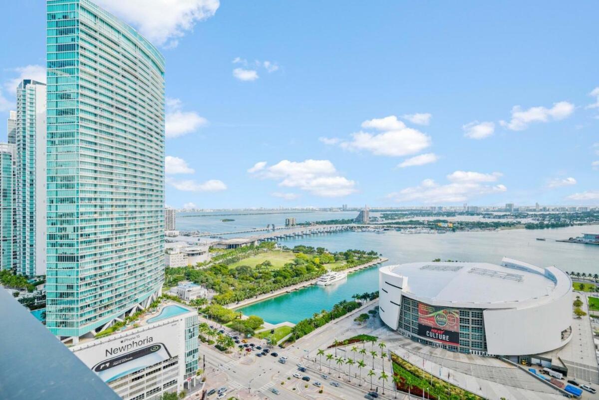 Ocean View 2 Bedroom Downtown 5 Minutes From Apartment