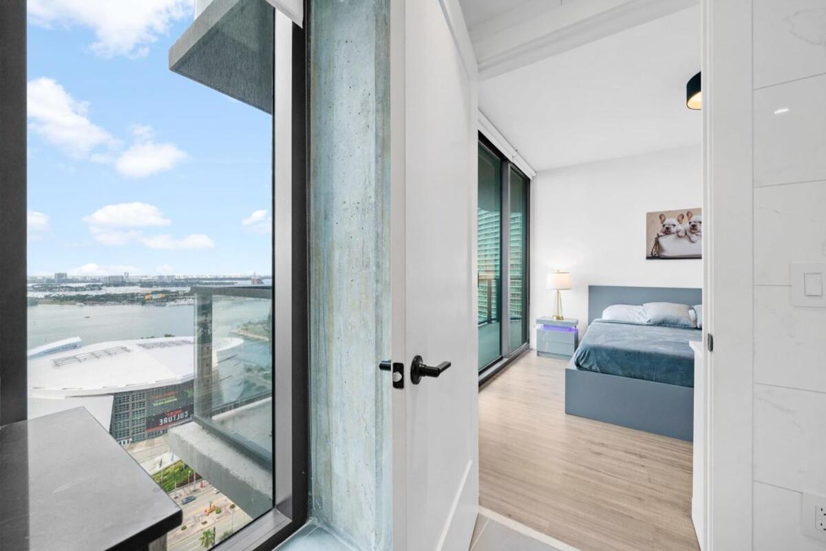 Ocean View 2 Bedroom Downtown 5 Minutes From Apartment Miami
