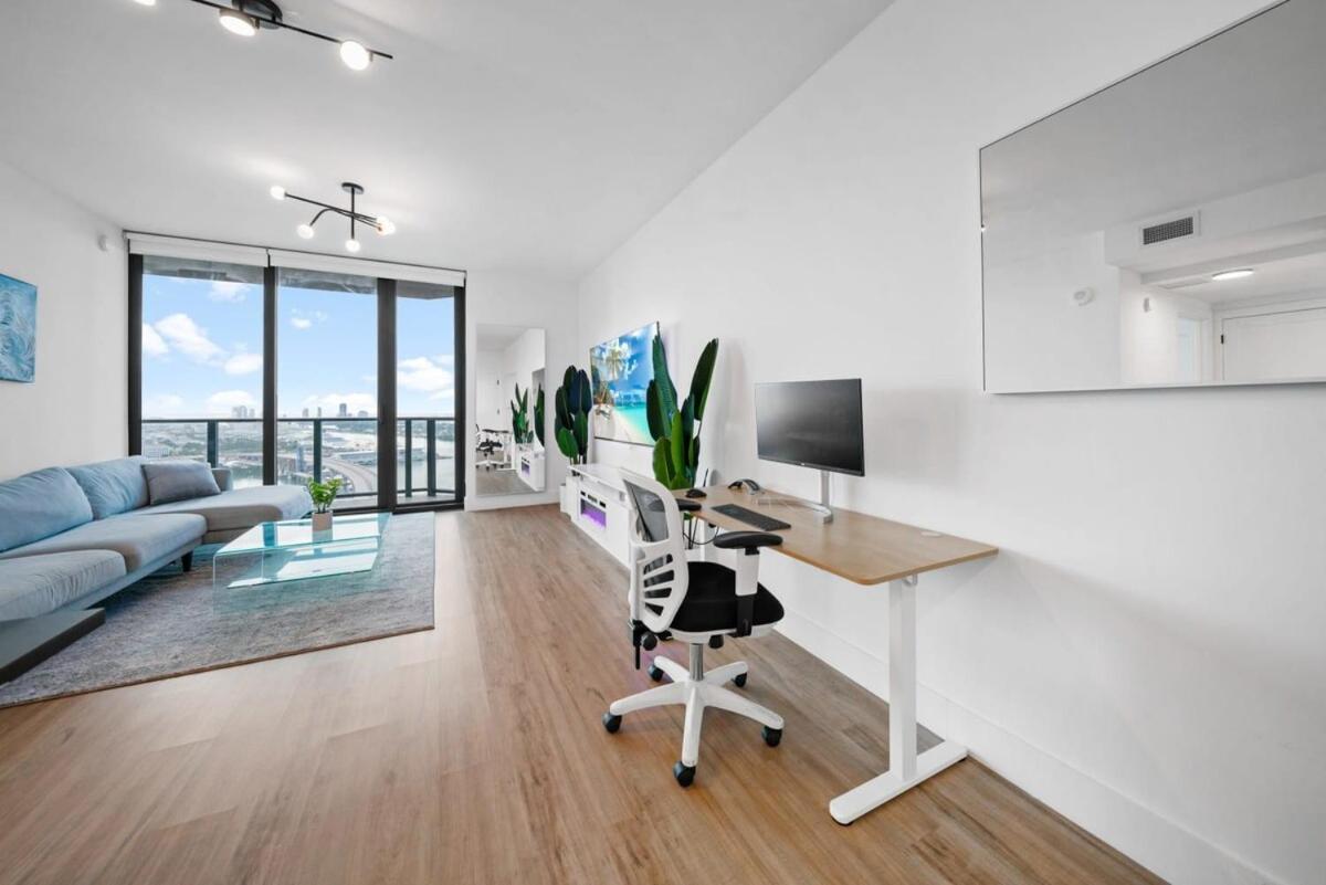 Ocean View 2 Bedroom Downtown 5 Minutes From Apartment