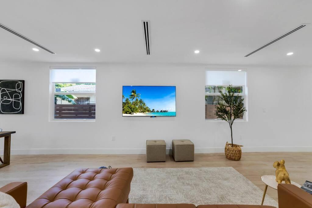 Up To 12 Guest Modern Near Wynwood! 27 Villa