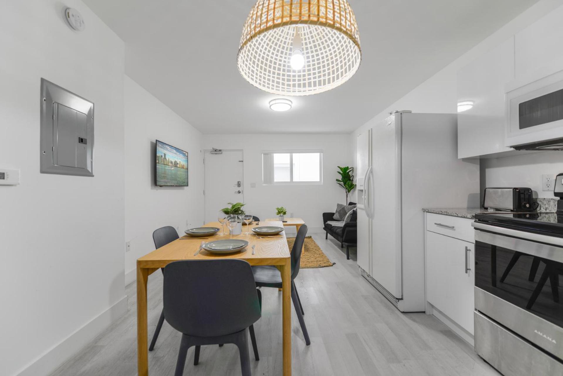 Experience Comfort Near Marlins Park Apartment *