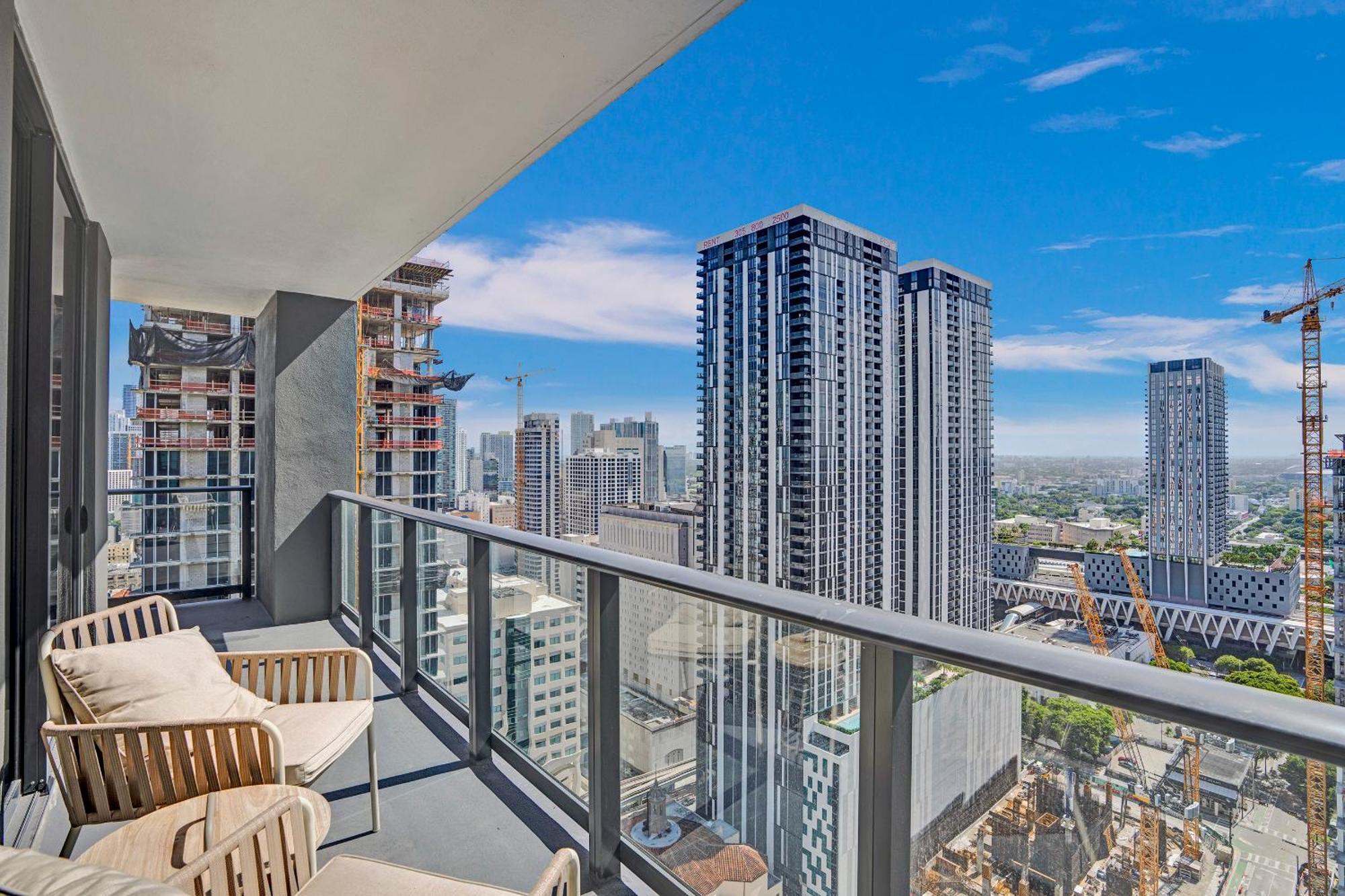 New 2-bdrm Downtown With Bay Vista * Miami