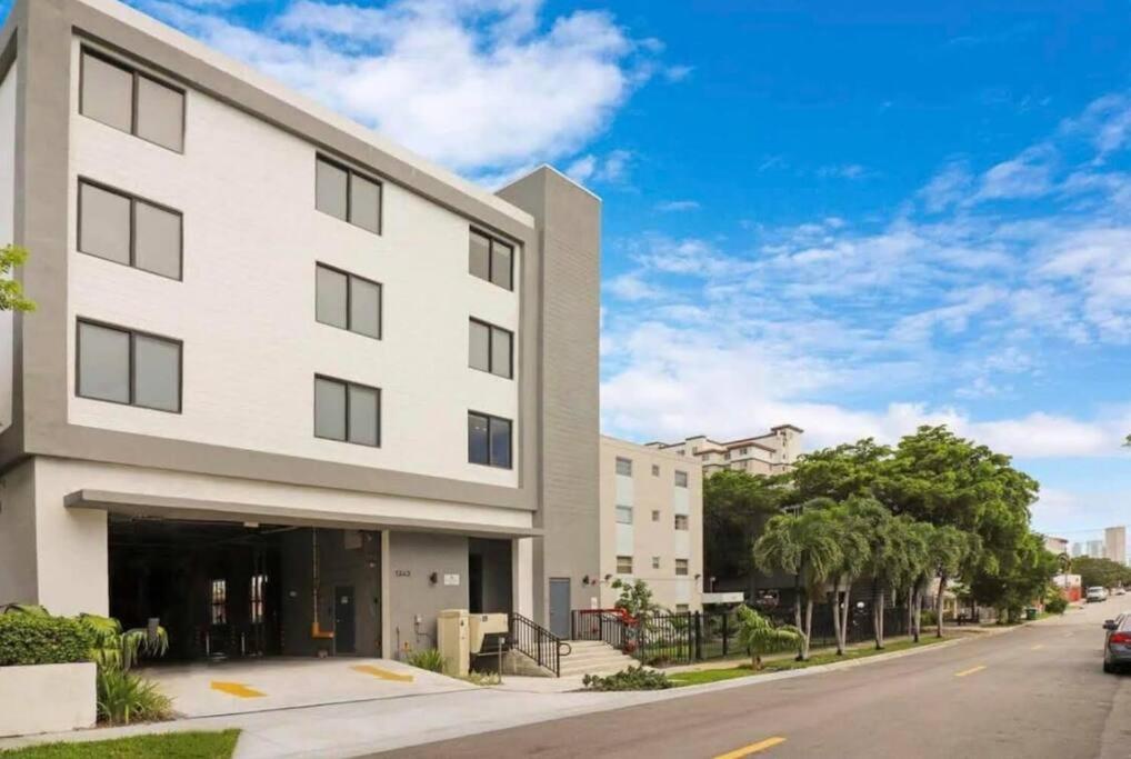King Bed 2b 2ba Oasis Minutes To Brickell 6 Guests * Miami