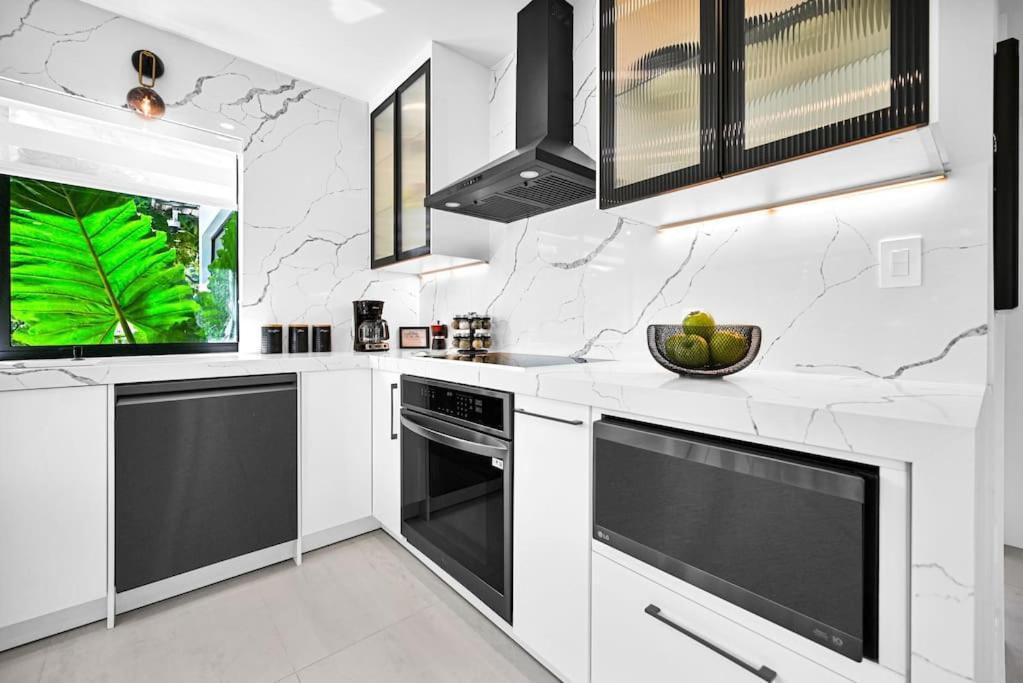 Stylish Oasis In Design District, Near Wynwood * Miami