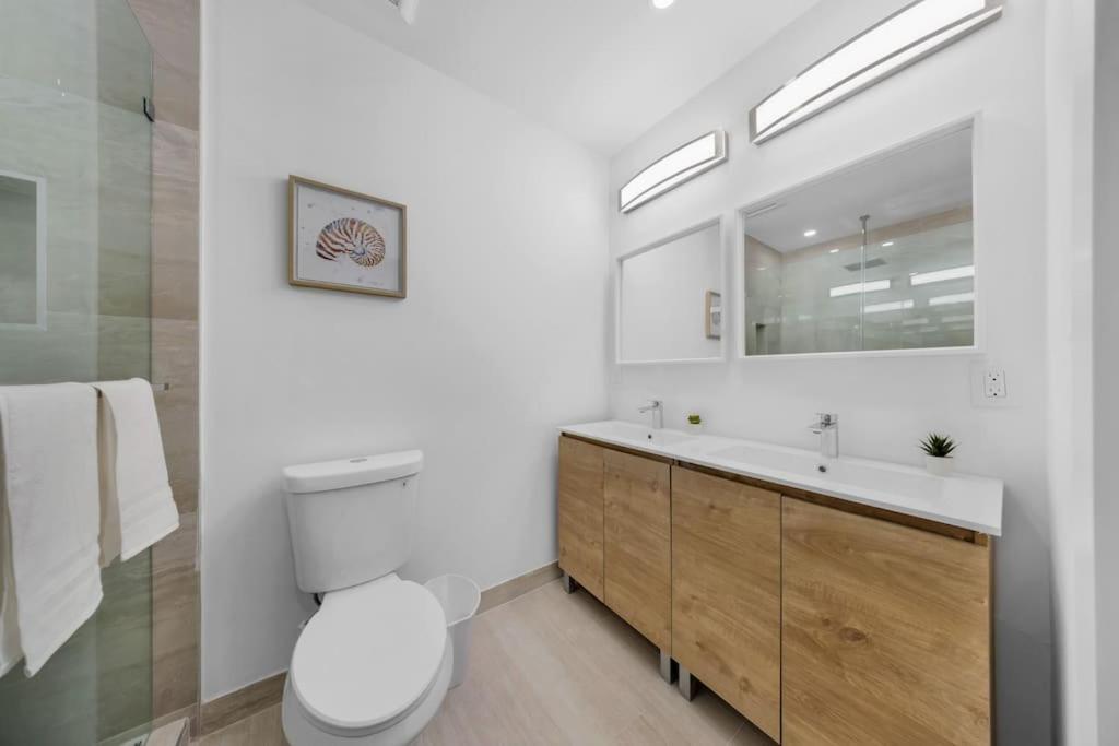 Villa Up To 12 Guests! Modern Near Wynwood 29!