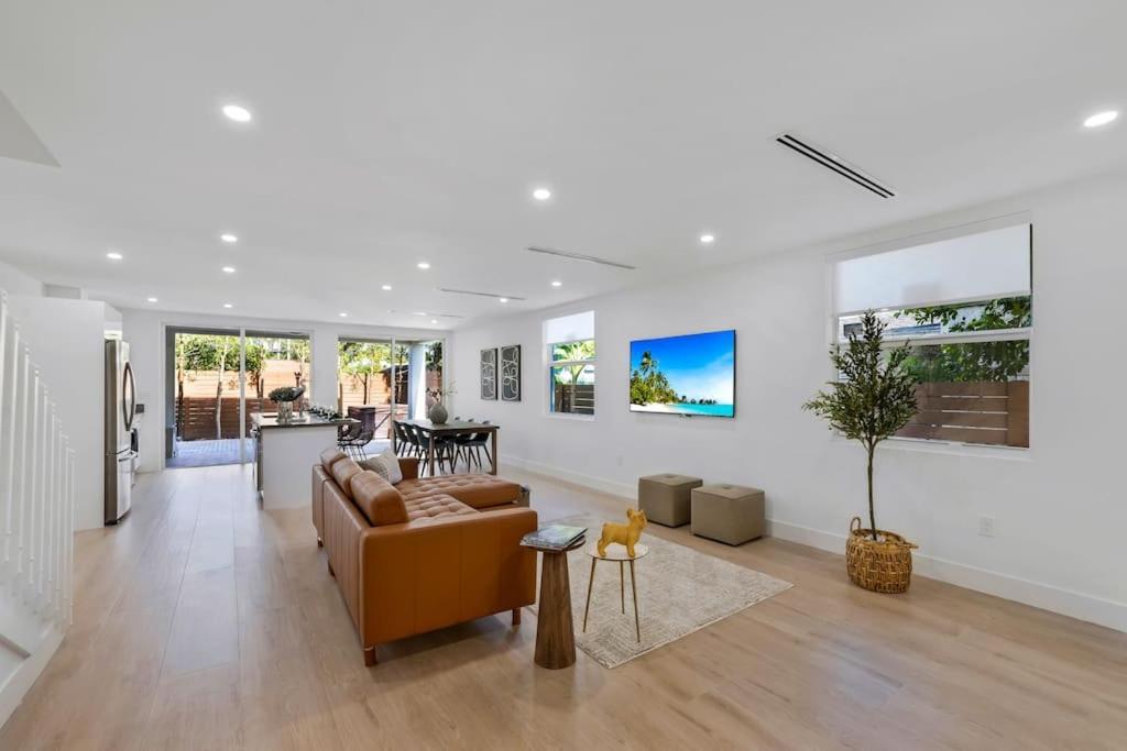Villa Up To 12 Guests! Modern Near Wynwood 29! *