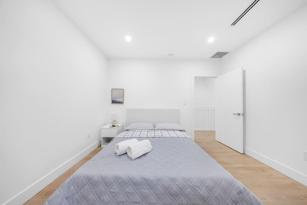 Villa Up To 12 Guests! Modern Near Wynwood 29! *