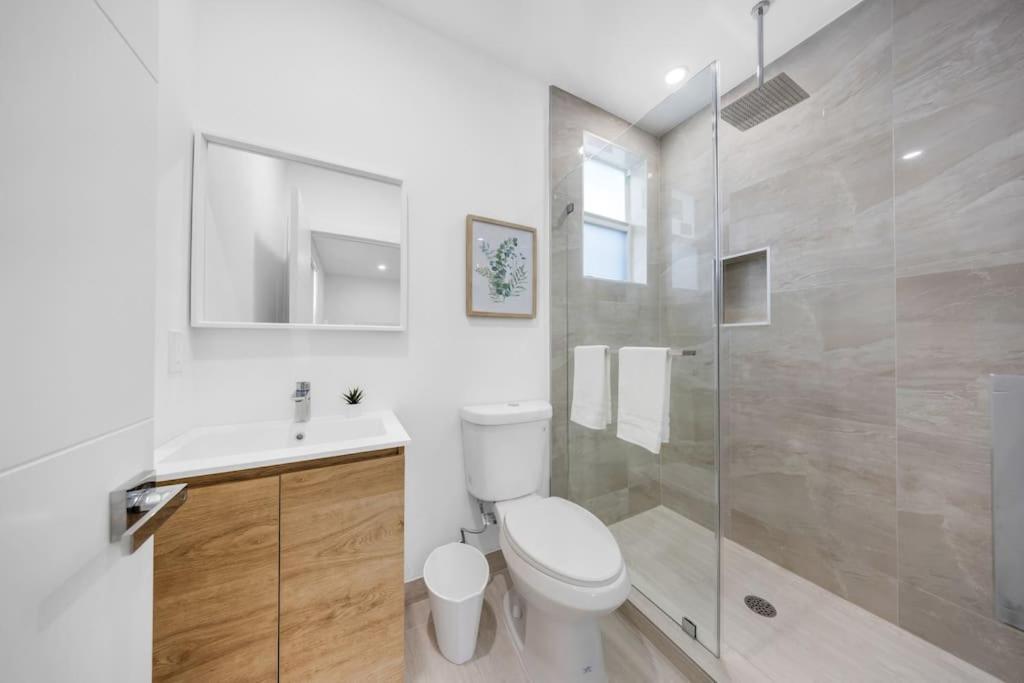 Up To 12 Guests! Modern Near Wynwood 29! * Miami