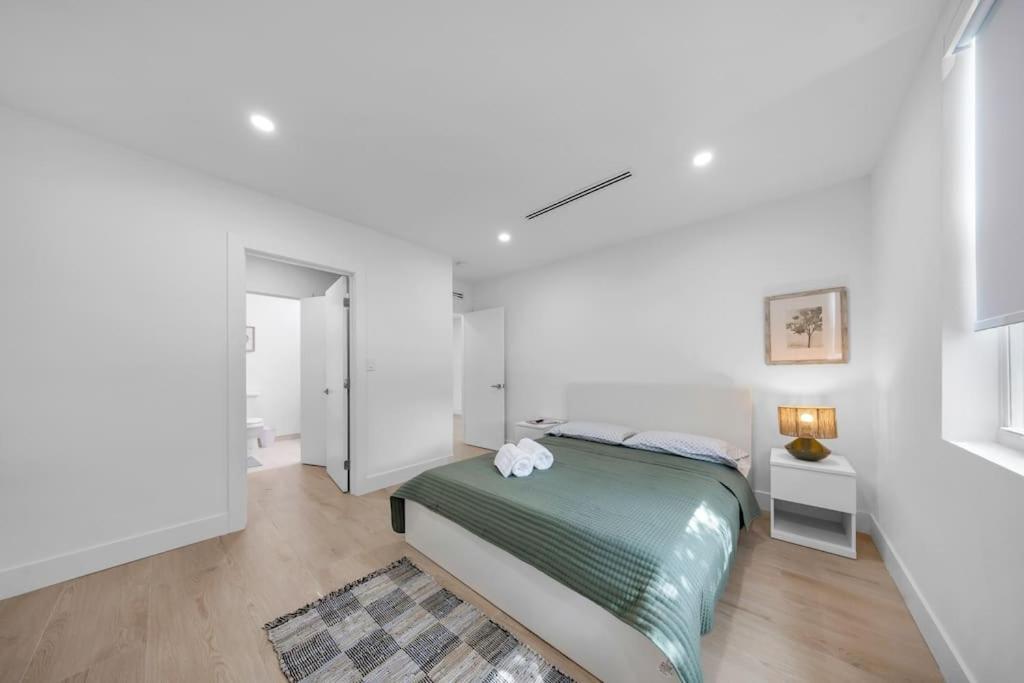 Up To 12 Guests! Modern Near Wynwood 29! Villa