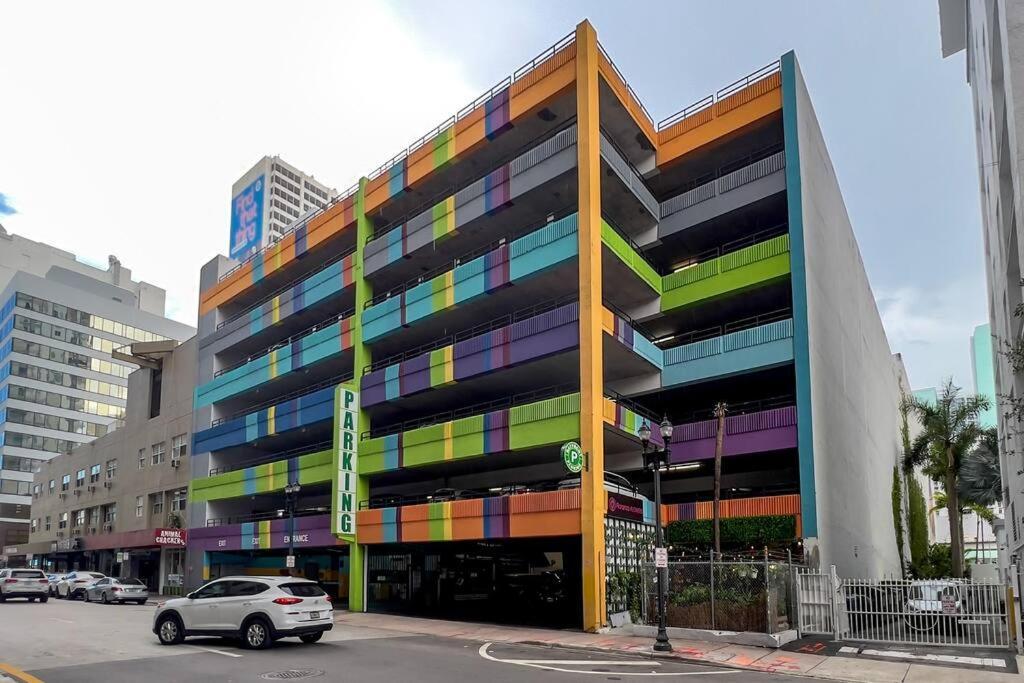 Apartment Stylish Modern Downtown Free Parking *