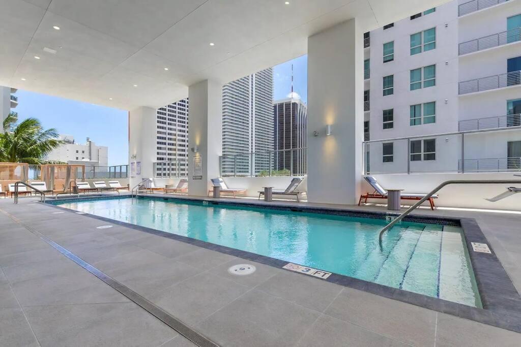 Charming 2 Bedroom Downtown 2106 Free Parking *