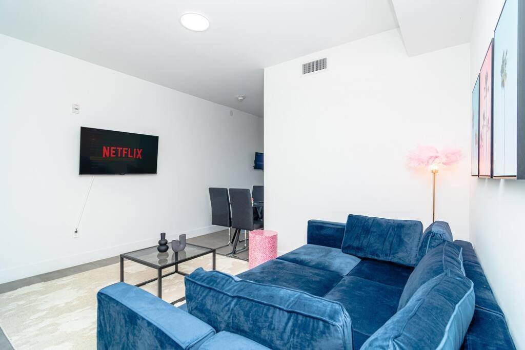 Apartment King Bed Brand New Oasis Minutes To Brickell