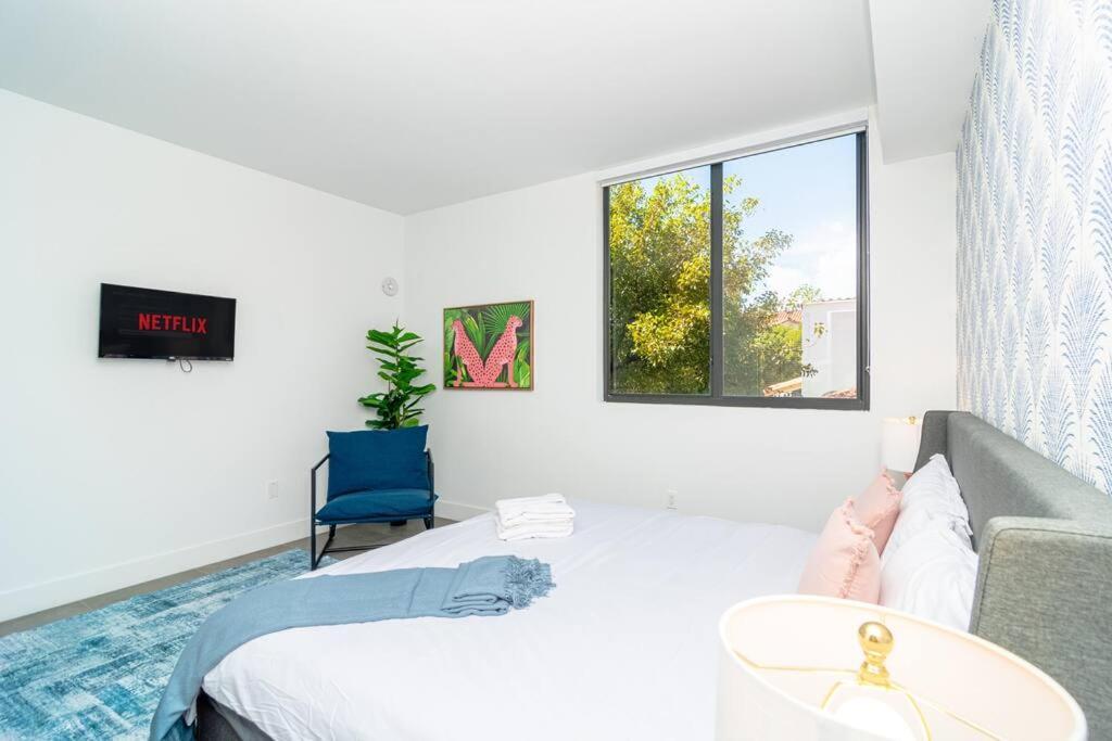 Apartment King Bed Brand New Oasis Minutes To Brickell *