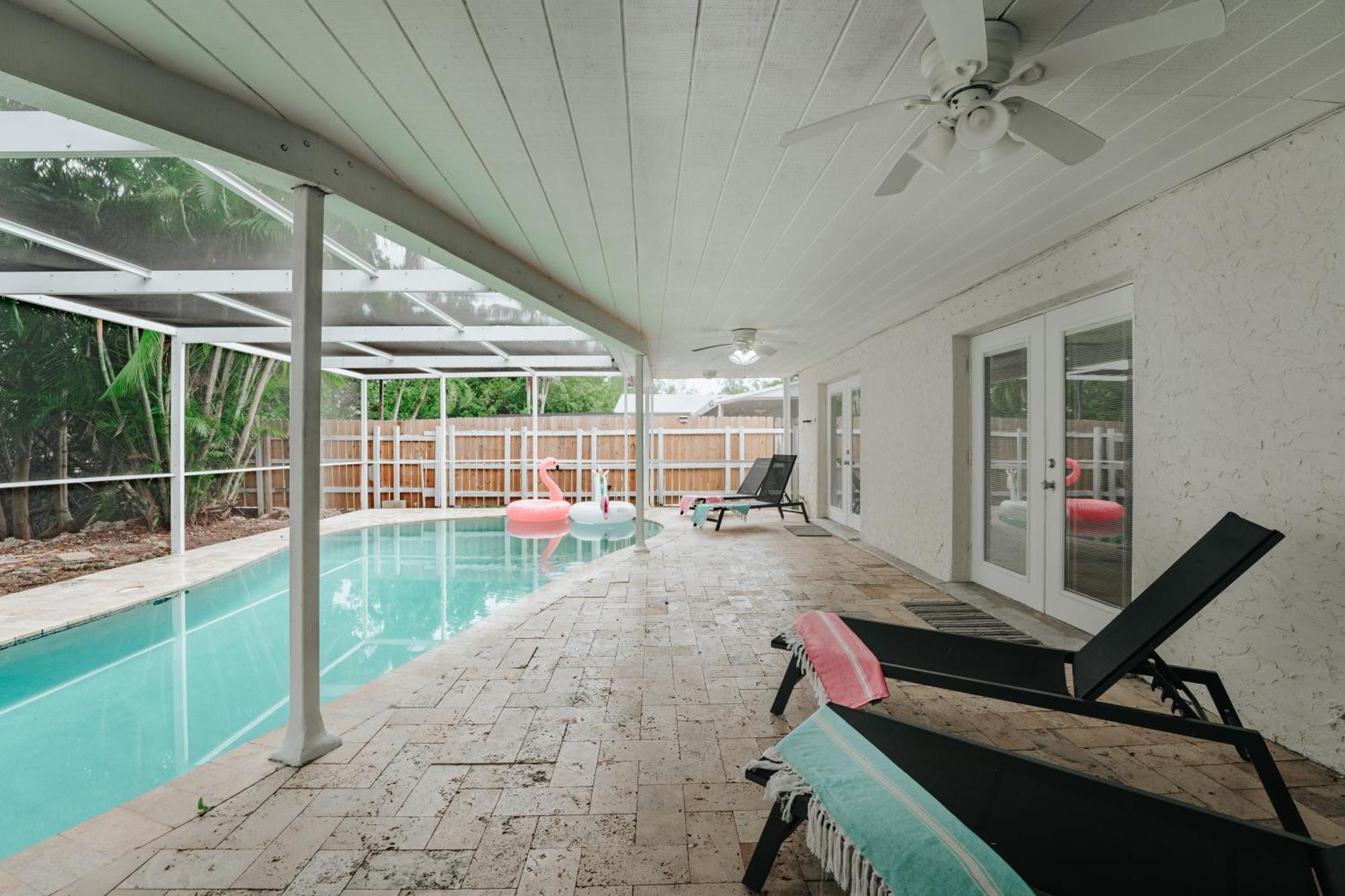 Beautiful Aventura Sleeps 26 * Miami