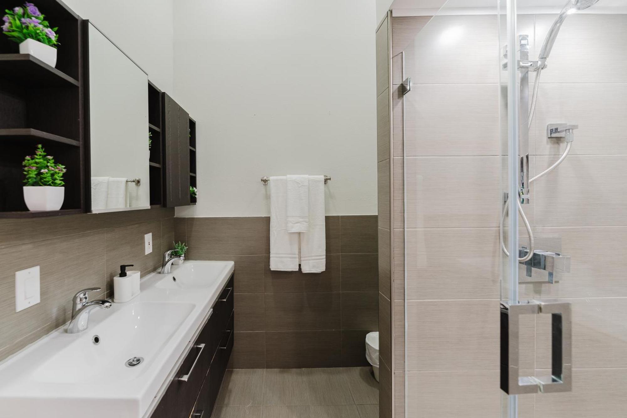 Holiday home Beautiful Aventura Sleeps 26 Miami