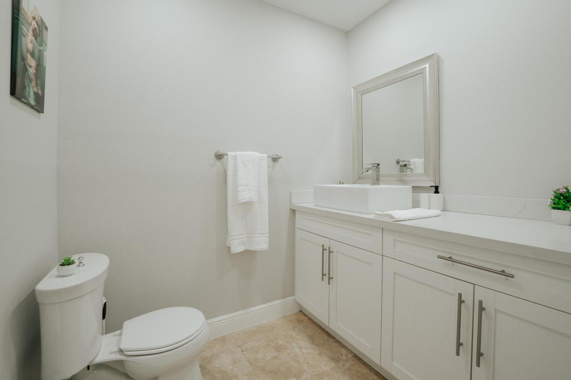 Beautiful Aventura Sleeps 26 Holiday home