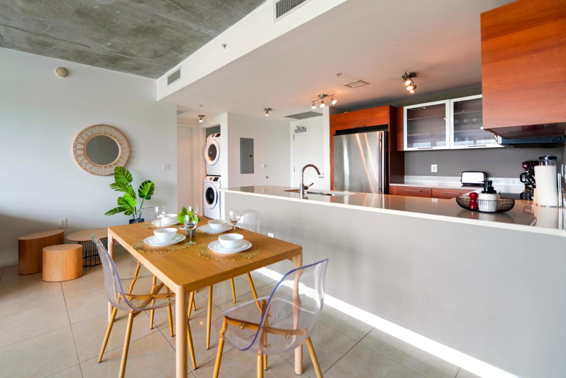 Apartment Spacious And Stylish At Midtown W Amenities! Miami