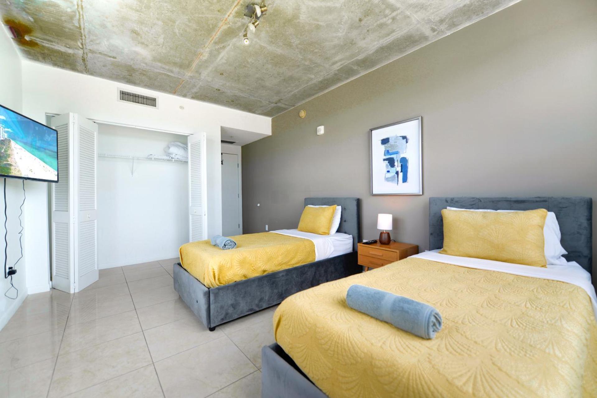 Apartment Spacious And Stylish At Midtown W Amenities!