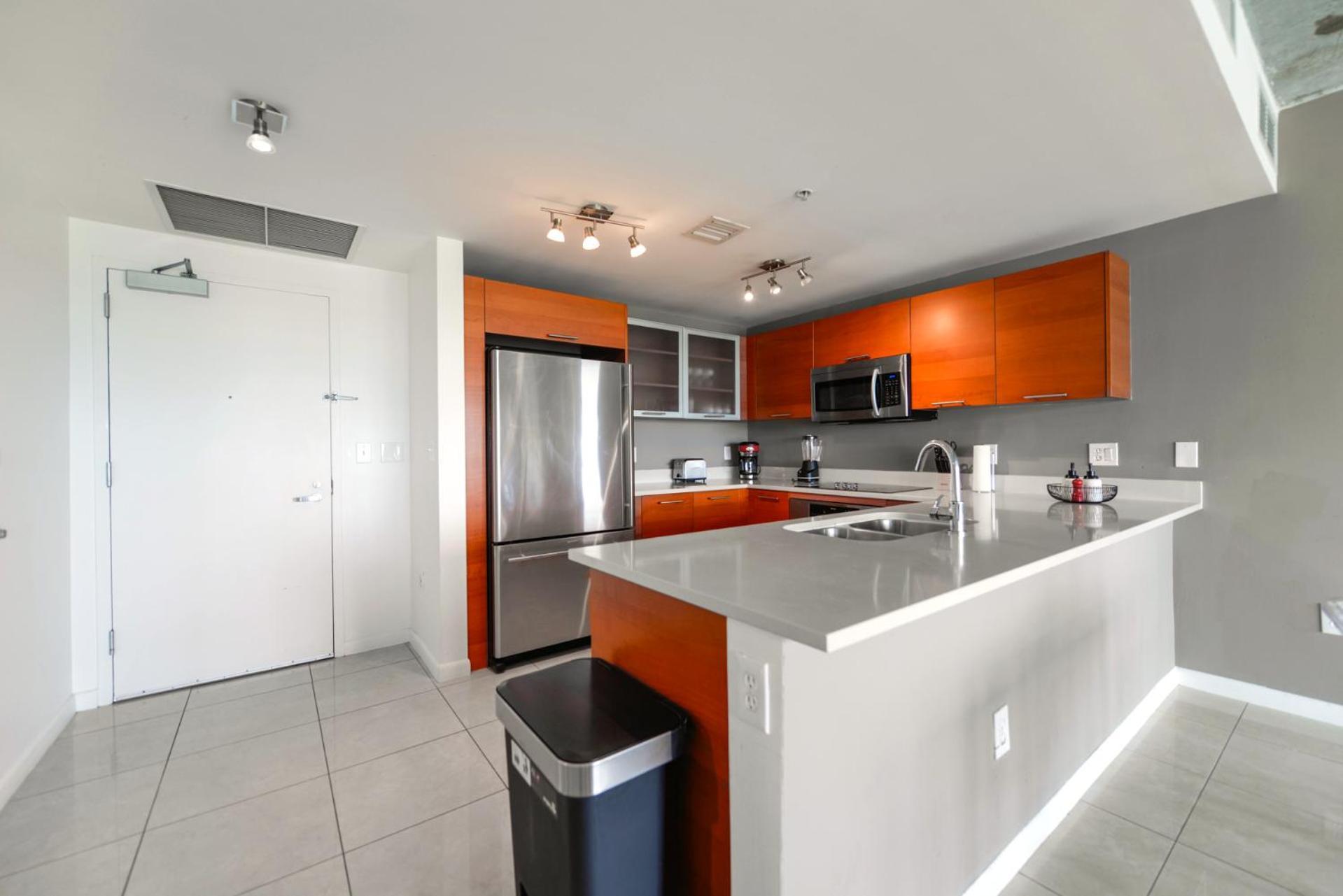 Apartment Spacious And Stylish At Midtown W Amenities! Miami