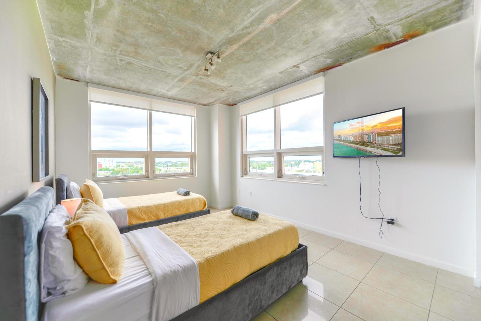Spacious And Stylish At Midtown W Amenities! Apartment *