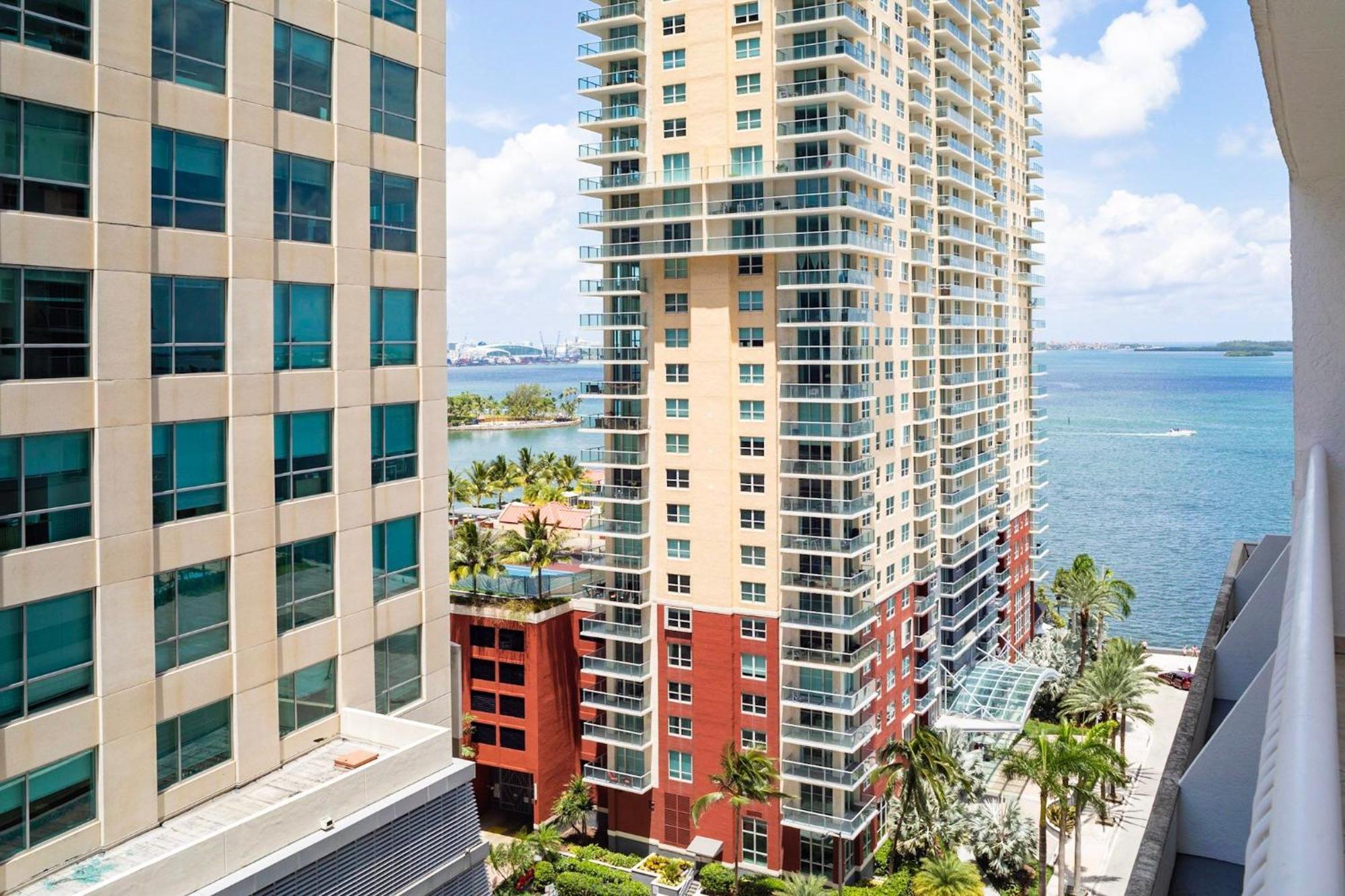 Luxury 1bd In Downtown Brickell Free Parking Apartment *