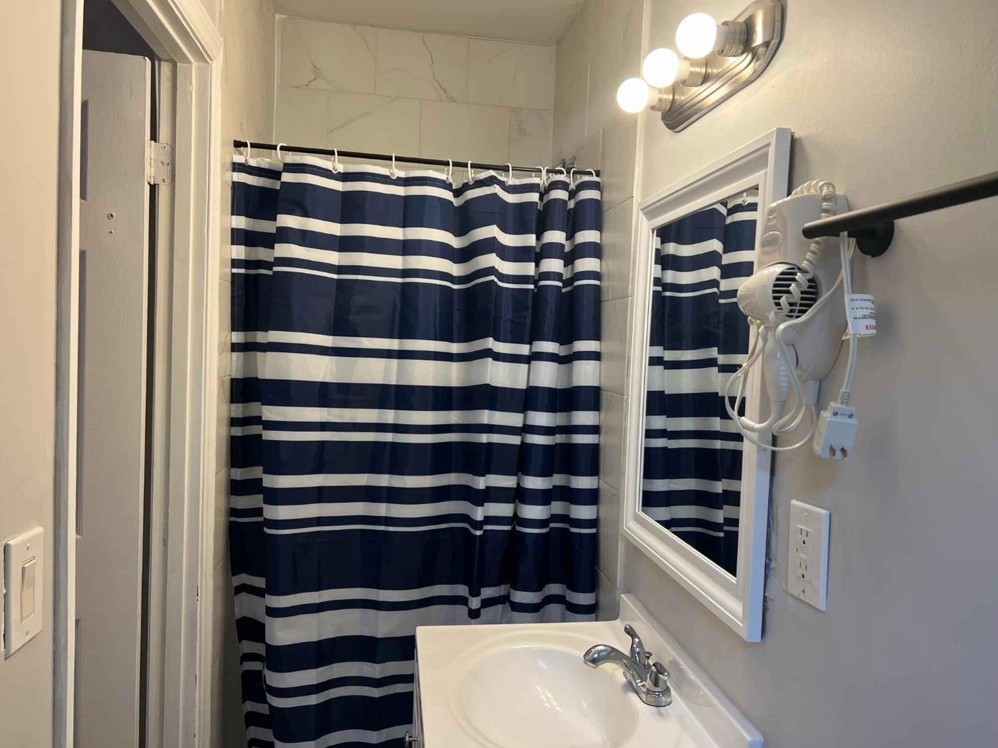 Coral Gable 2 Beds *