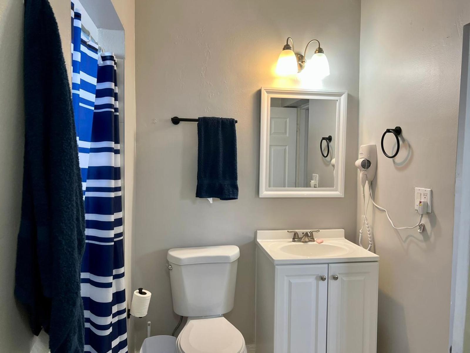 Coral Gable 2 Beds Apartment *