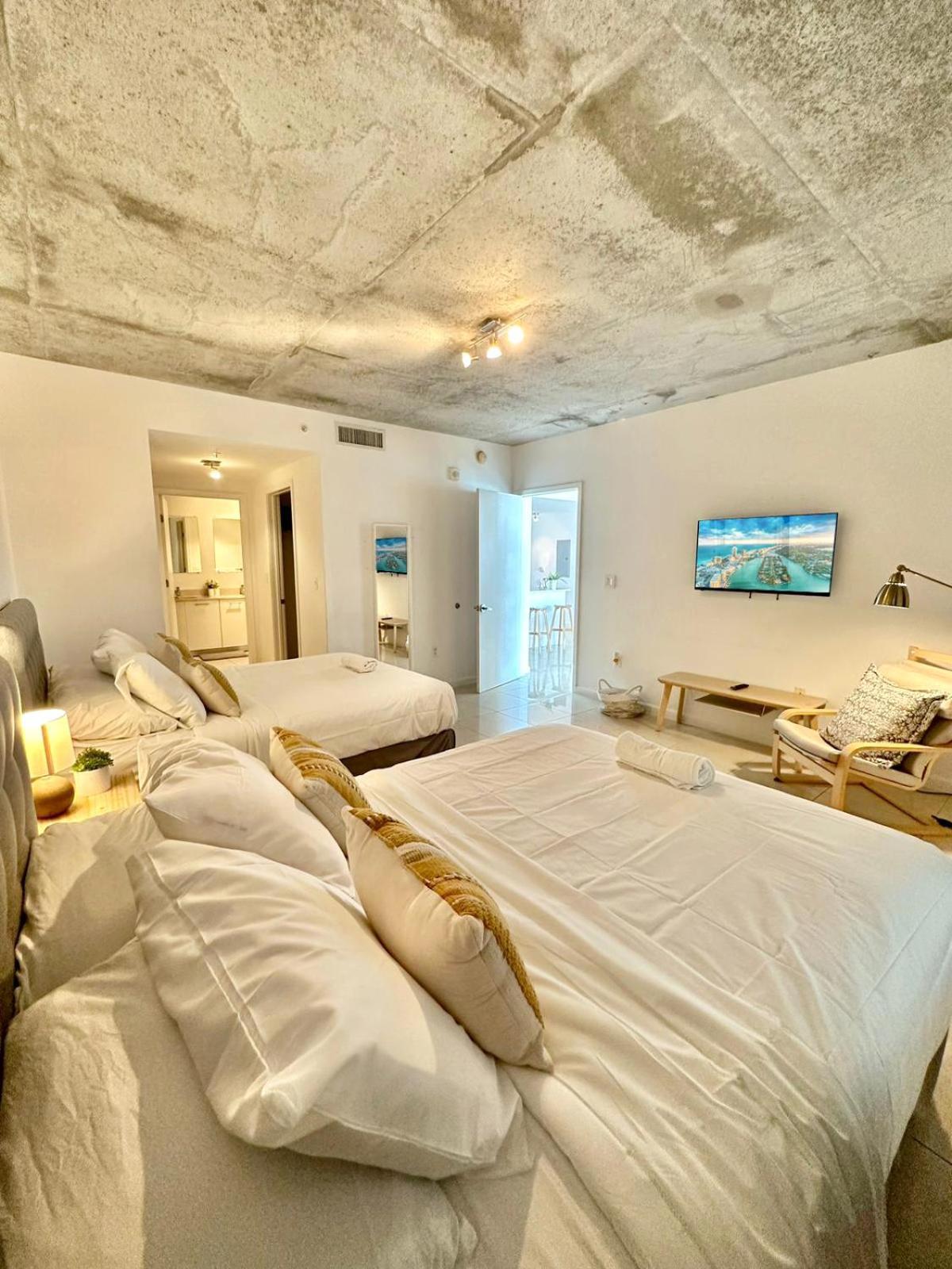 Stylish And Spacious Prefect To Enjoy Miami! Apartment