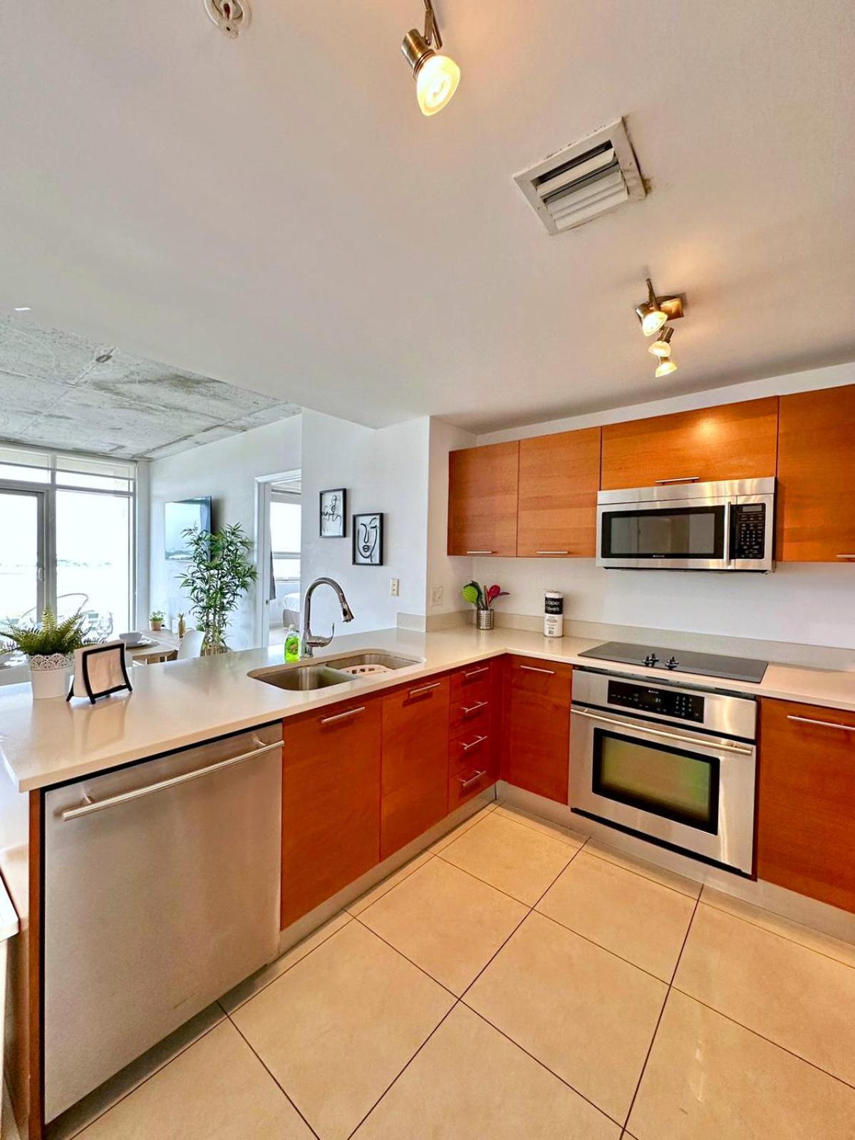 Stylish And Spacious Prefect To Enjoy Miami! Miami