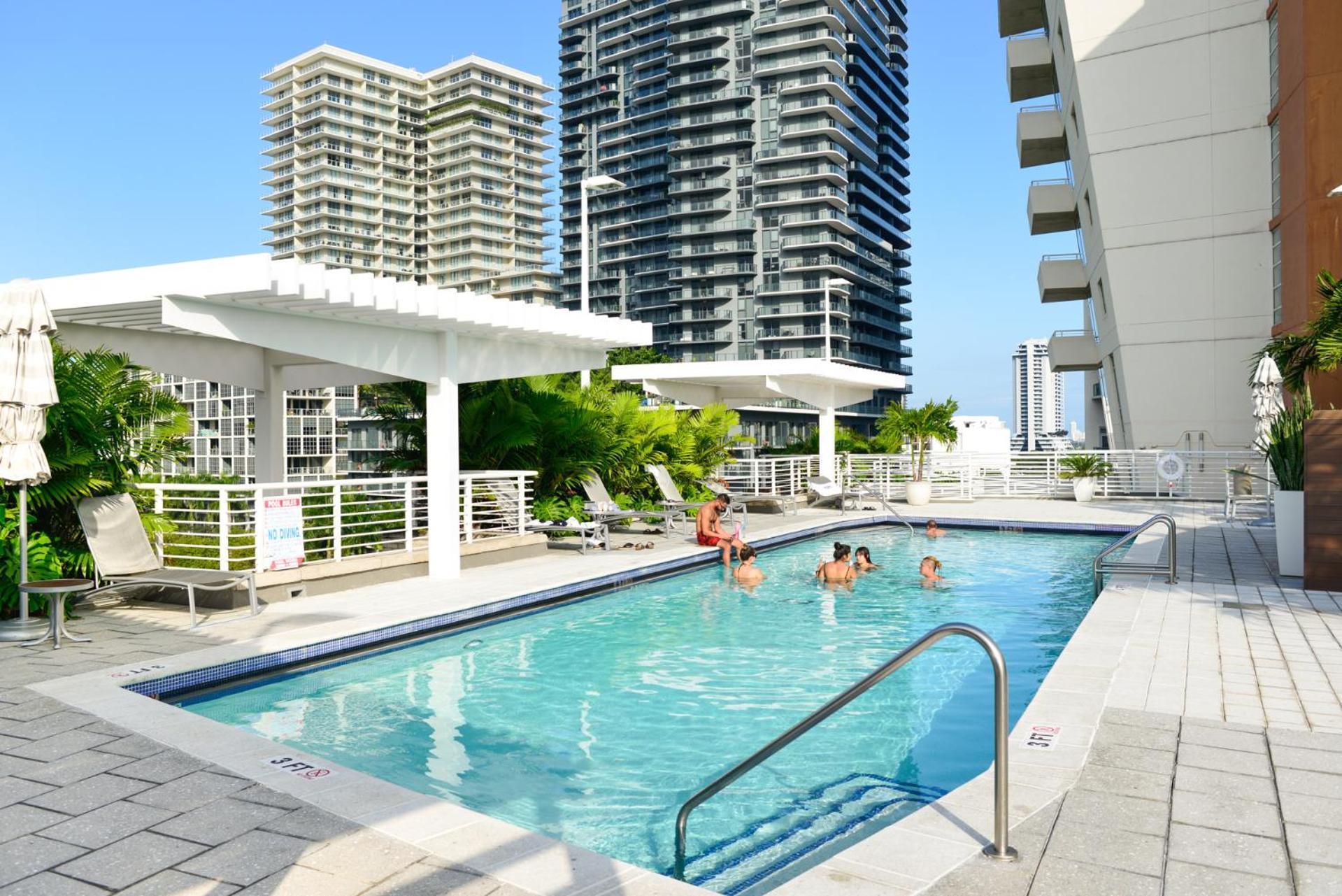 Stylish And Spacious Prefect To Enjoy Miami! *