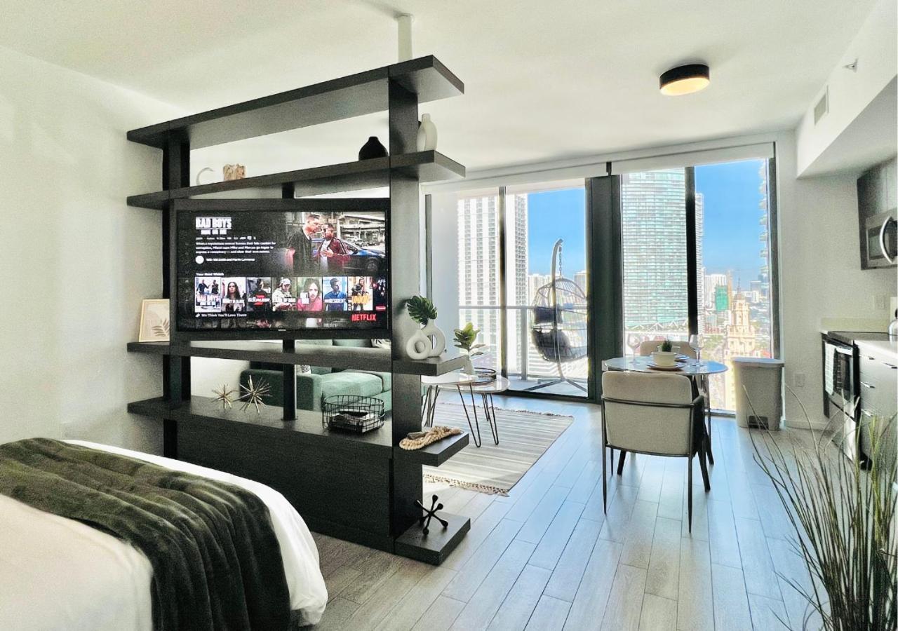 Luxury By Monarch Downtown-port Of Apartment Miami