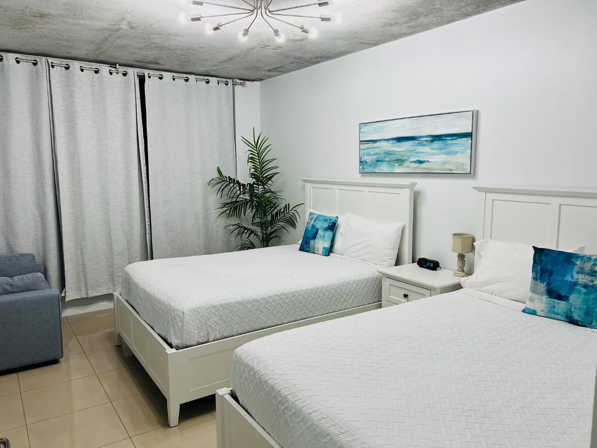 Midblock 2 Bedroom