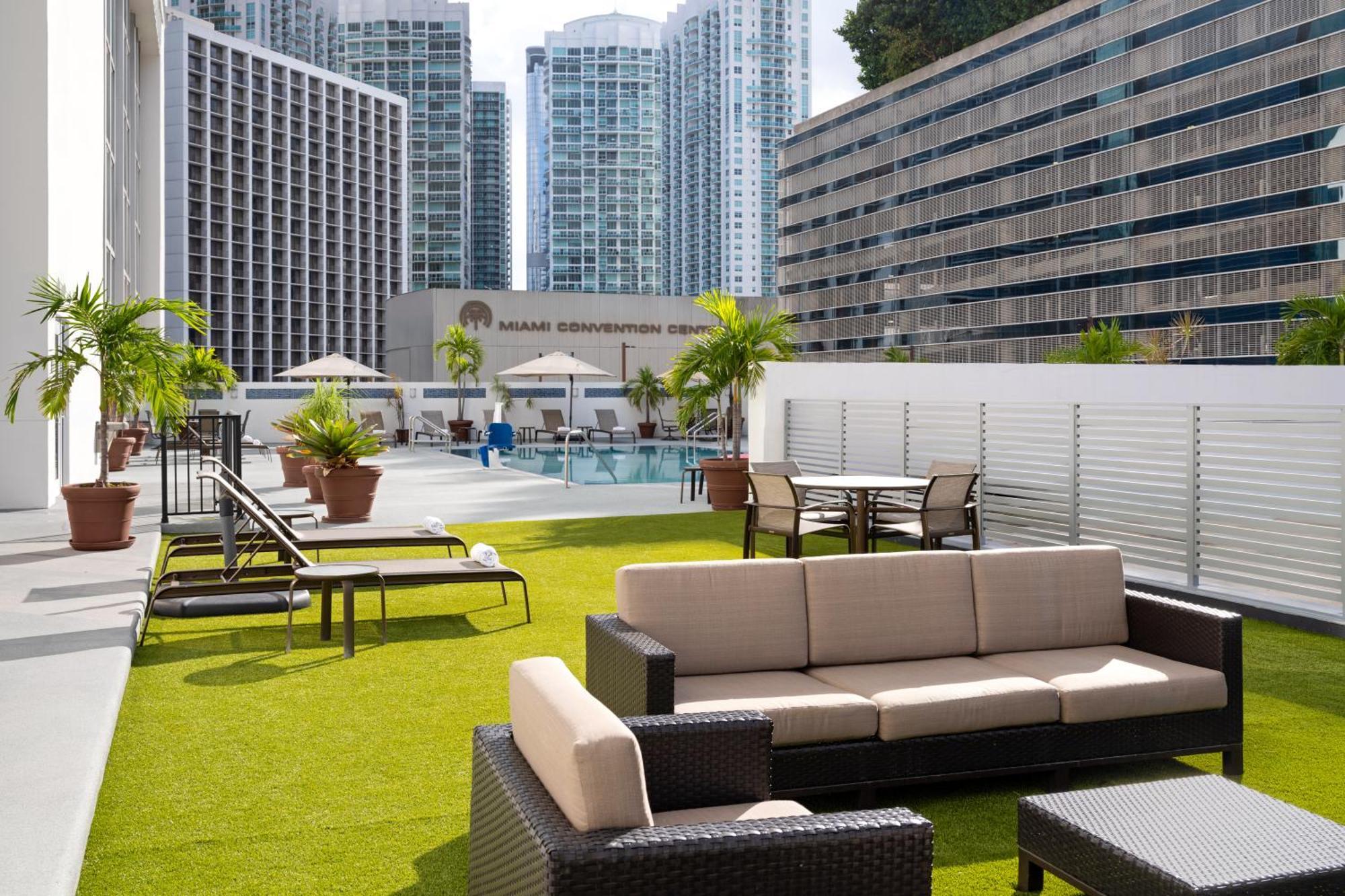 Courtyard Downtown Brickell Area 3* Miami
