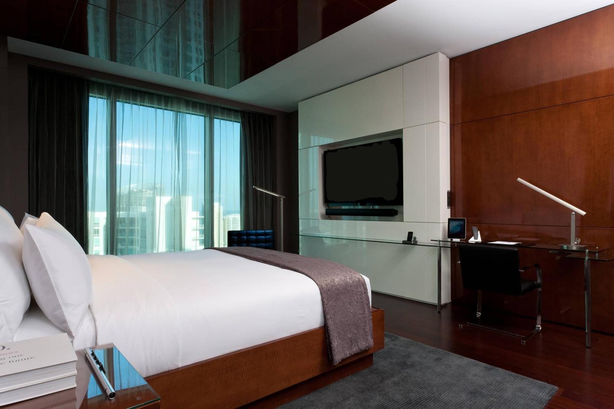 Hotel Beaux Arts, Autograph Collection 5*