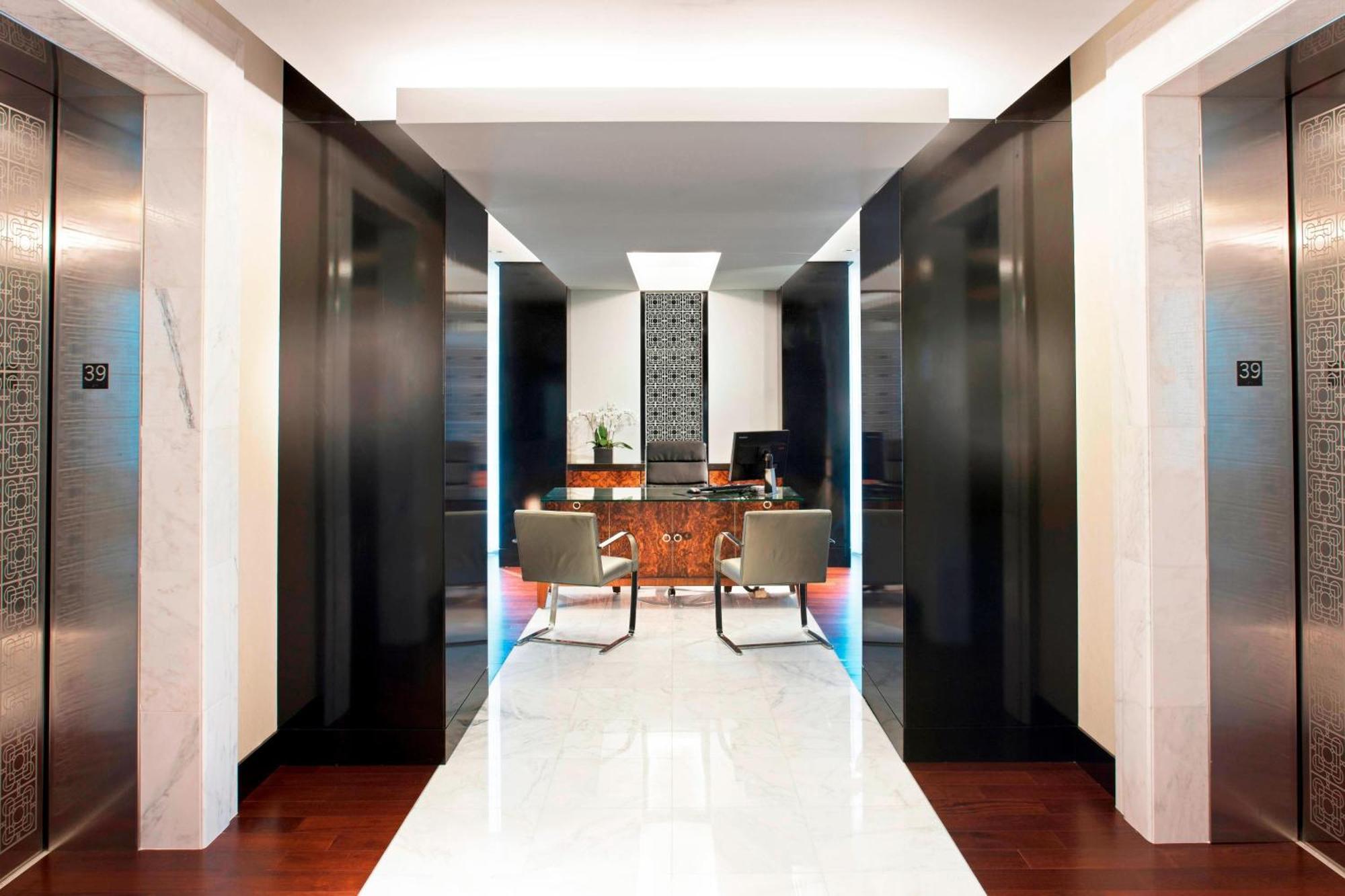 Beaux Arts, Autograph Collection 5*